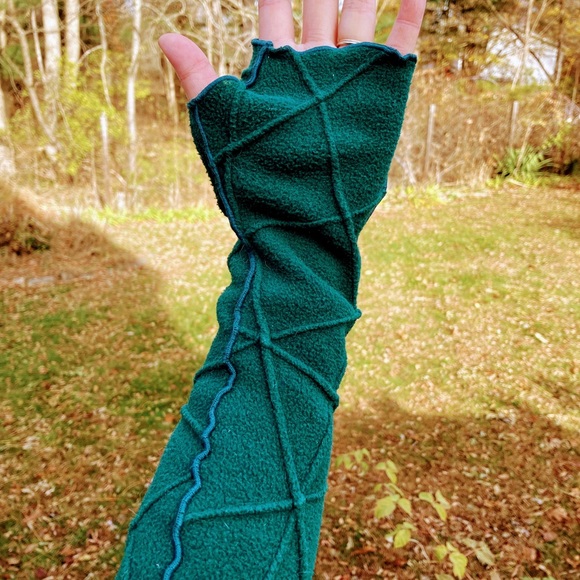 Vintage Green Felt Fingerless Gloves Wrist Warmers Arm Warmers 12” - Picture 7 of 11